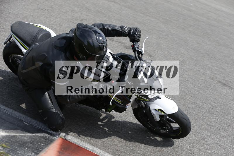 /Archiv-2024/29 12.06.2024 MOTO.CH Track Day ADR/Gruppe blau/76